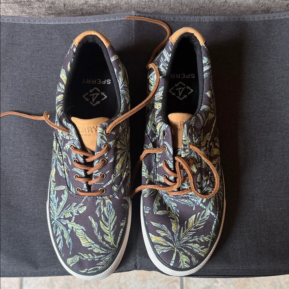 Sperry Men's Leaf Print Sneakers - Black and Green